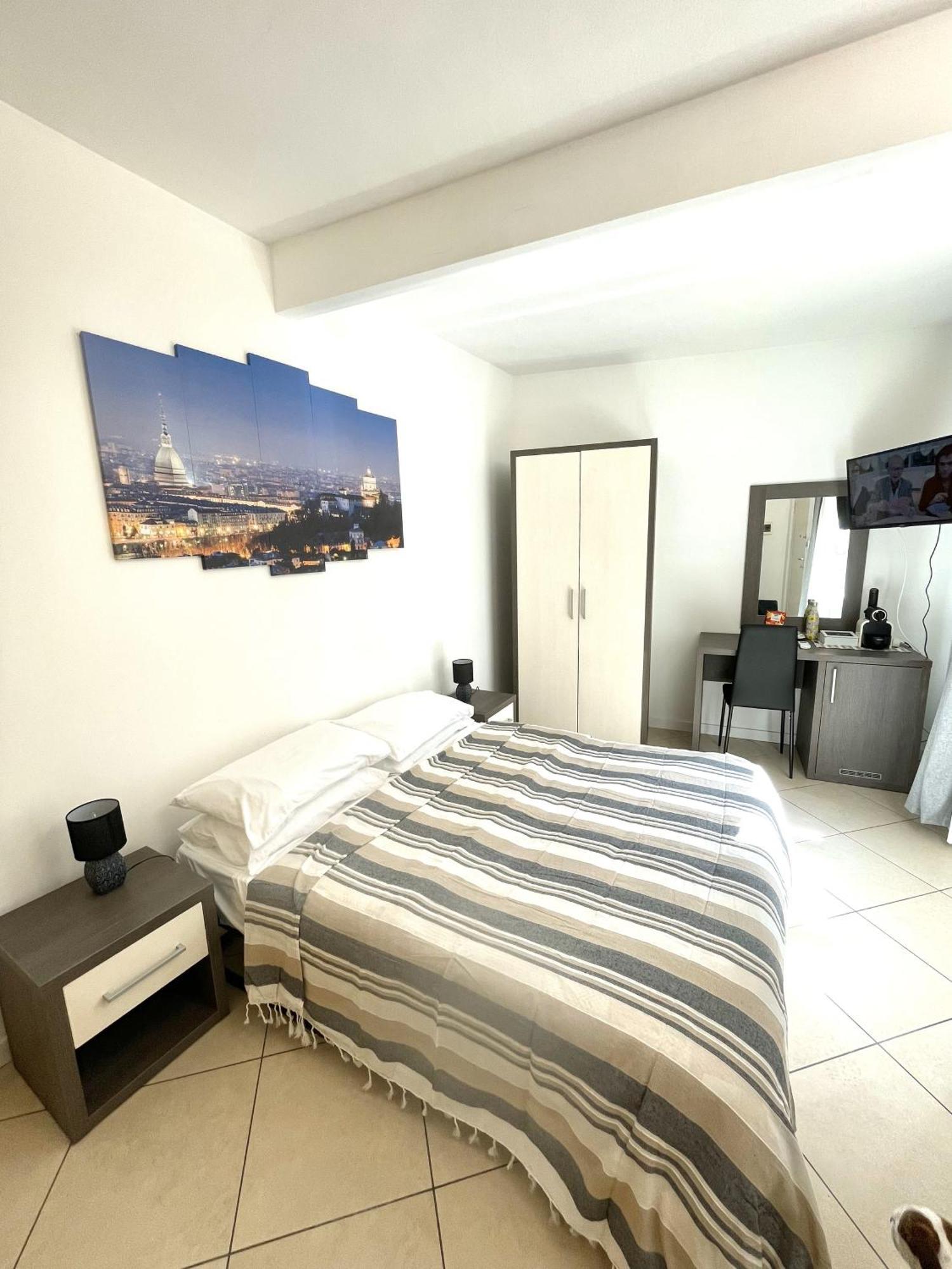 Toret Vanchiglia Studio Apartment 都灵 外观 照片